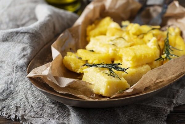 Polenta-mit-Maispoularde-zum-Riesling