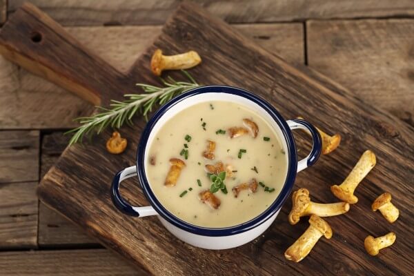Pfifferlingsuppe-mit-Weisswein_GuS